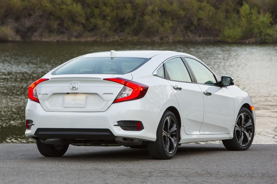  Honda Civic Touring Sedan (FC1) 2015 года  (NA) (фото 40 из 40)